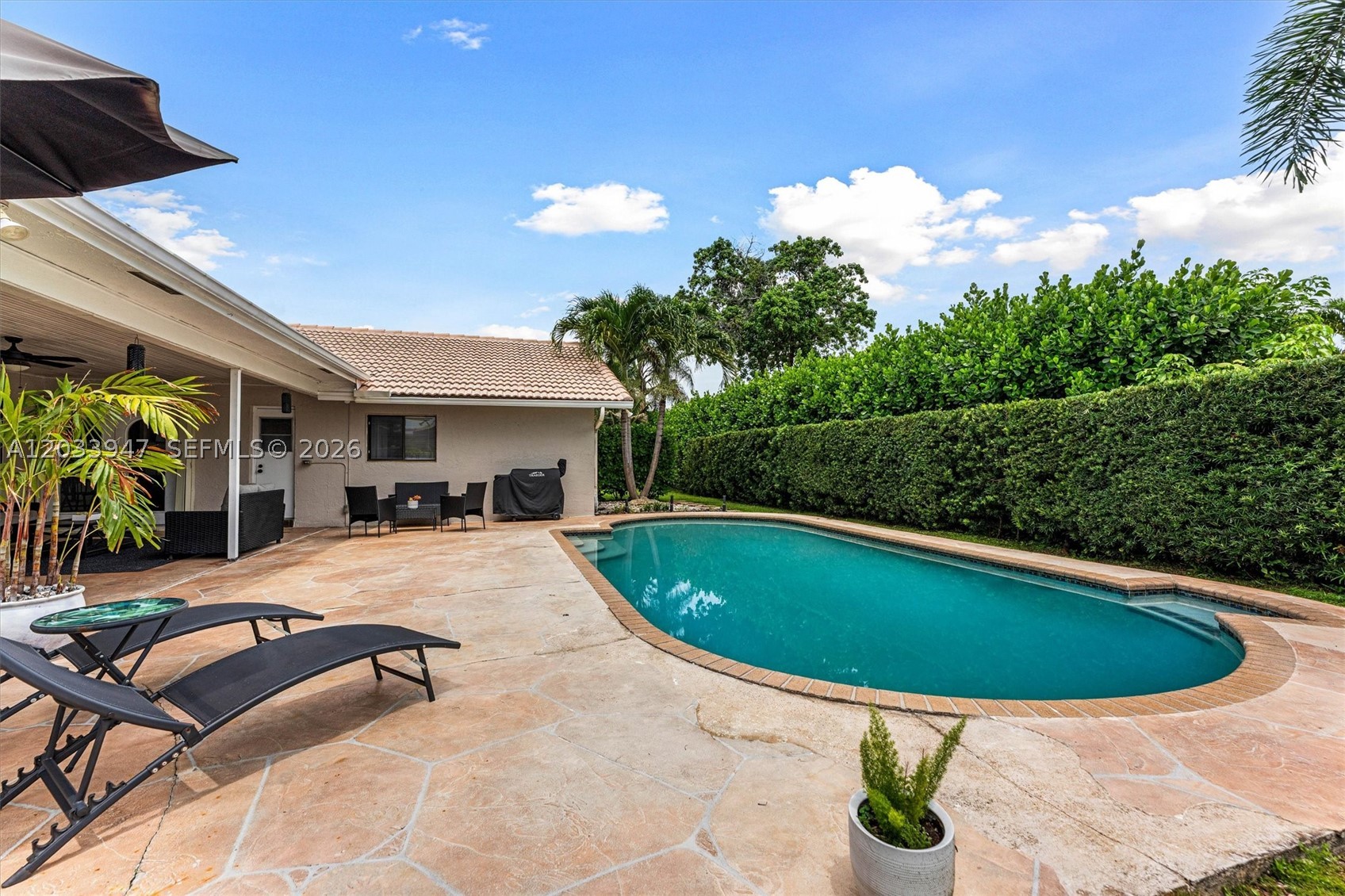 CYPRESS RUN - Residential