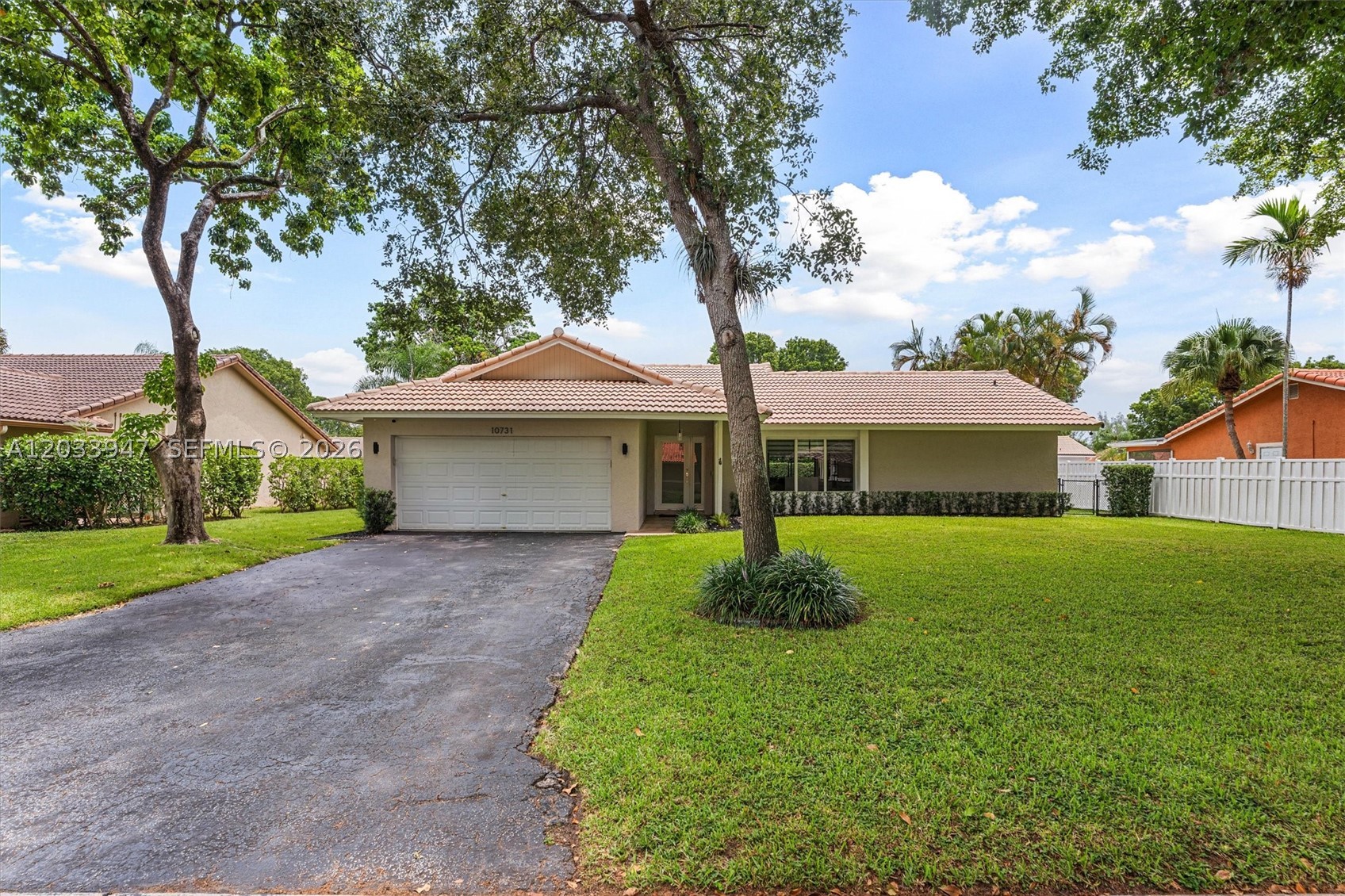 CYPRESS RUN - Residential