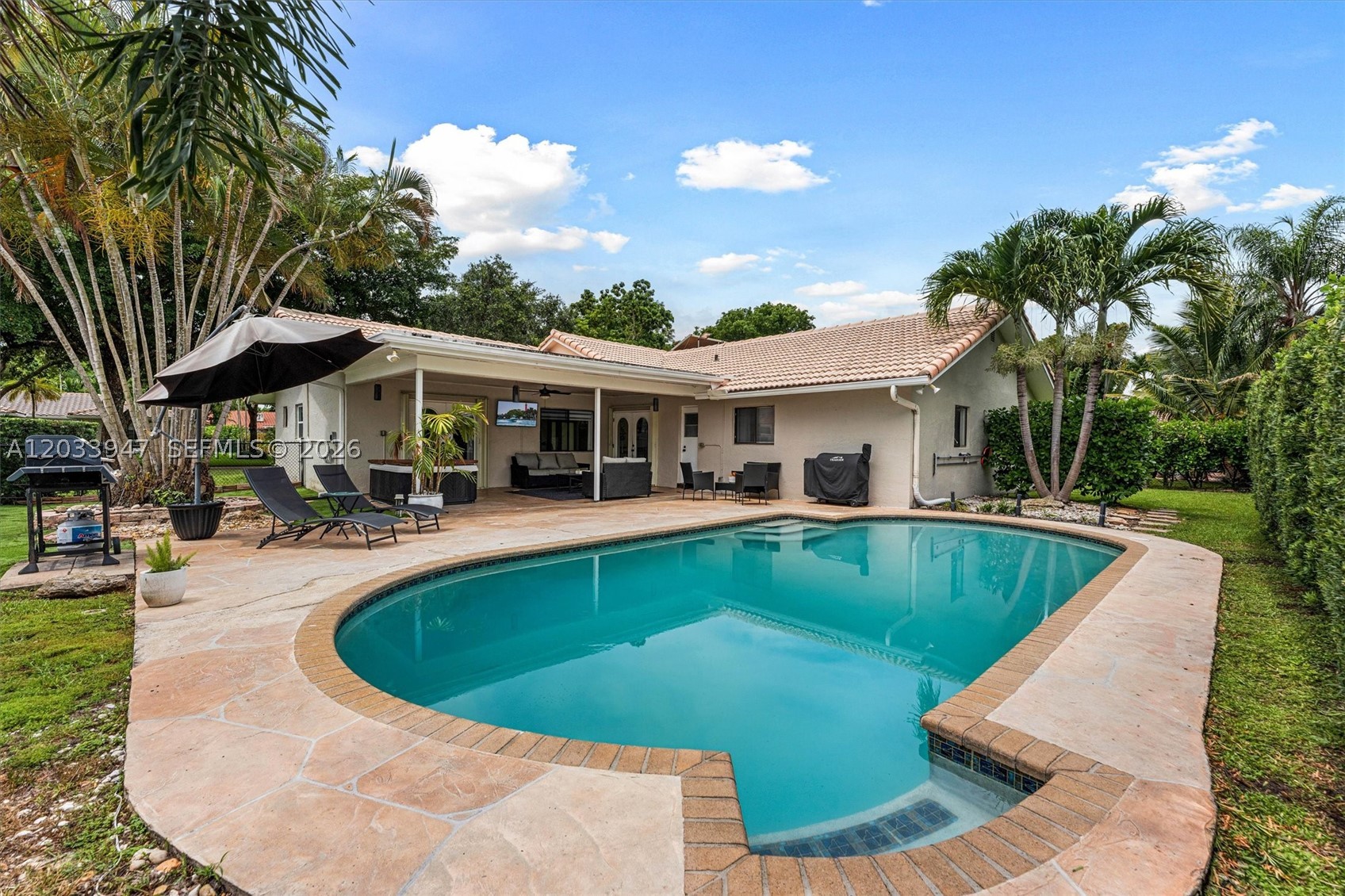 CYPRESS RUN - Residential