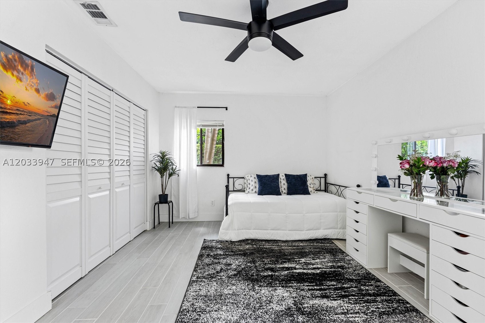CYPRESS RUN - Residential