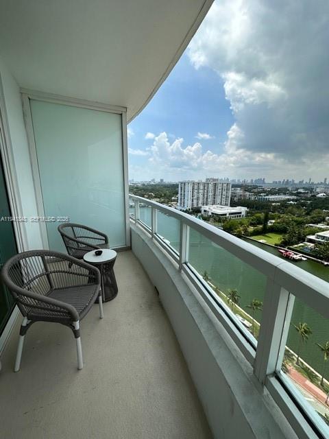 FONTAINEBLEAU II CONDO - Residential