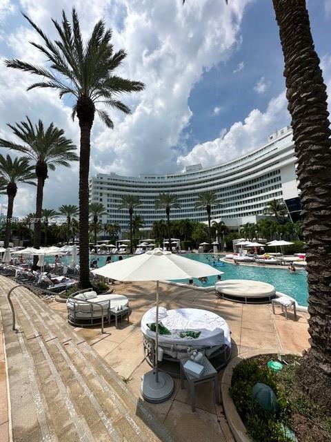 FONTAINEBLEAU II CONDO - Residential