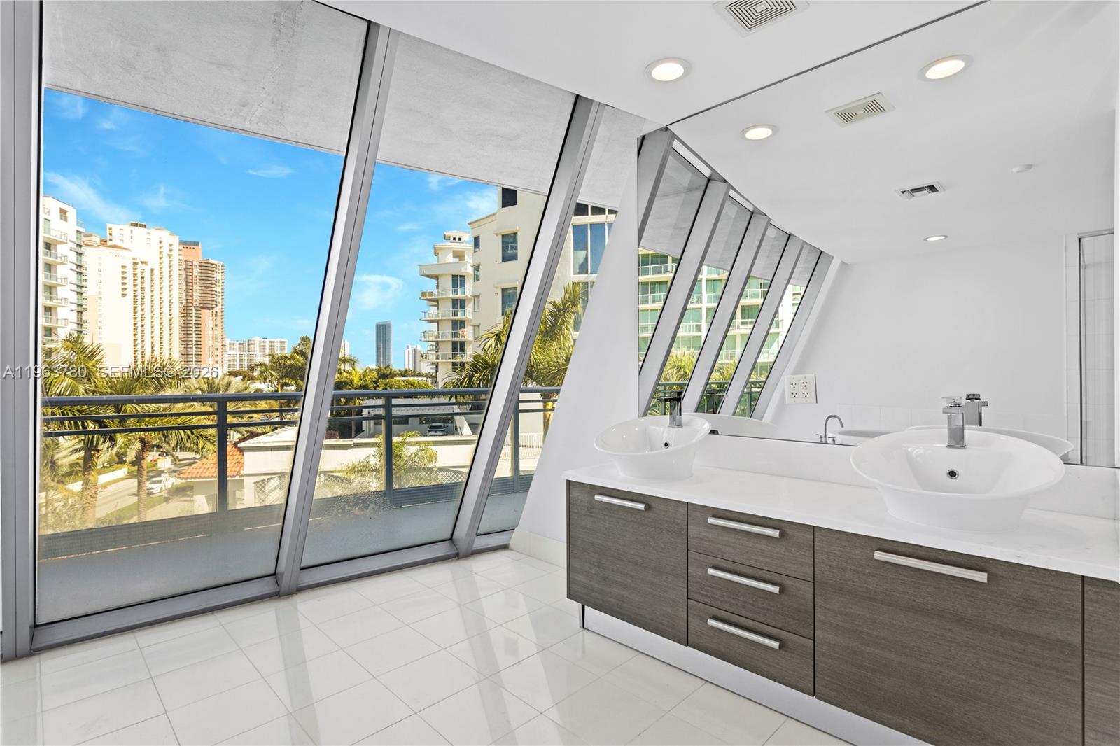 ARTECH RESIDENCES AT AVEN - Residential