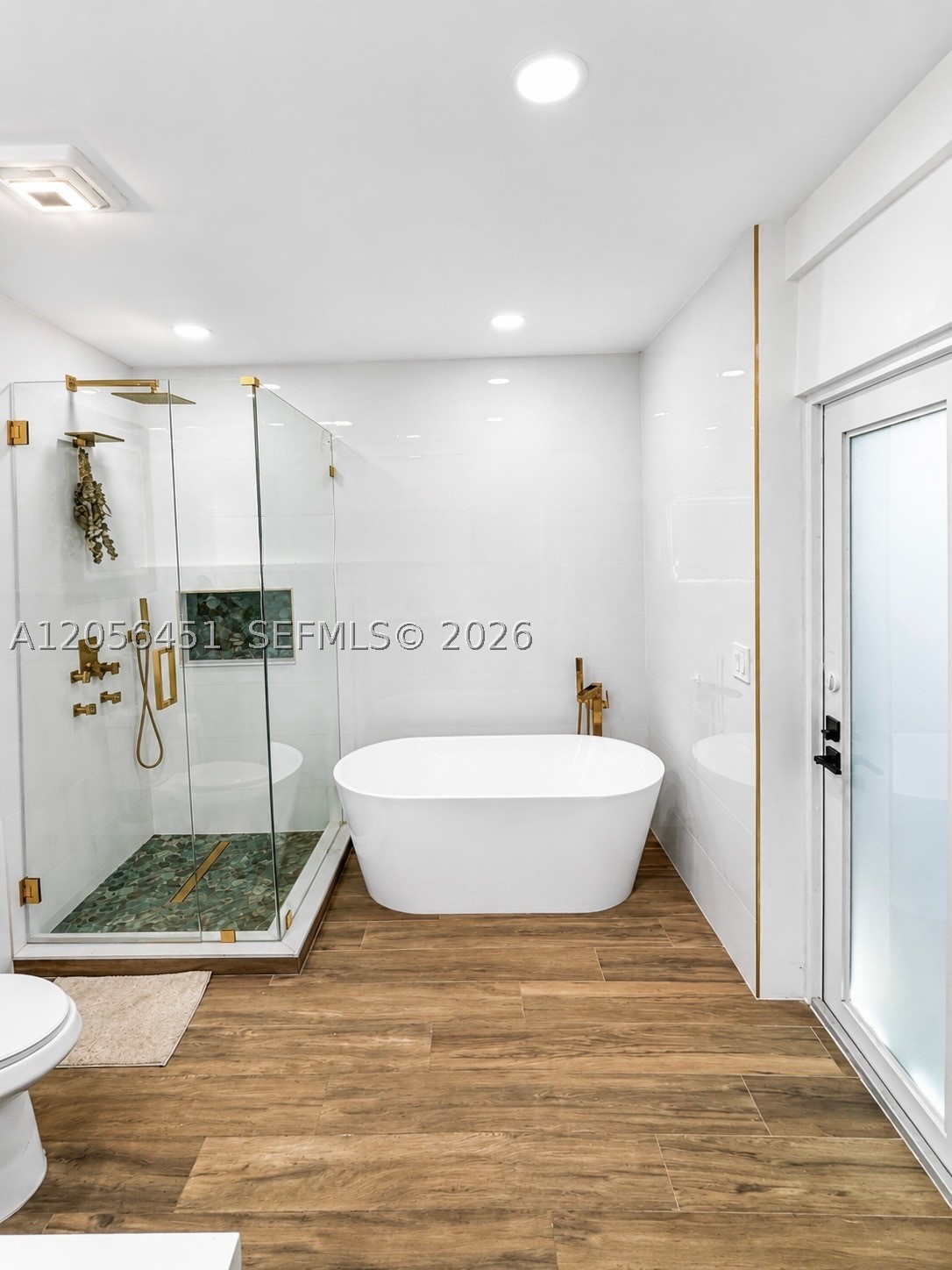 WEST LARKIN PARK - Residential