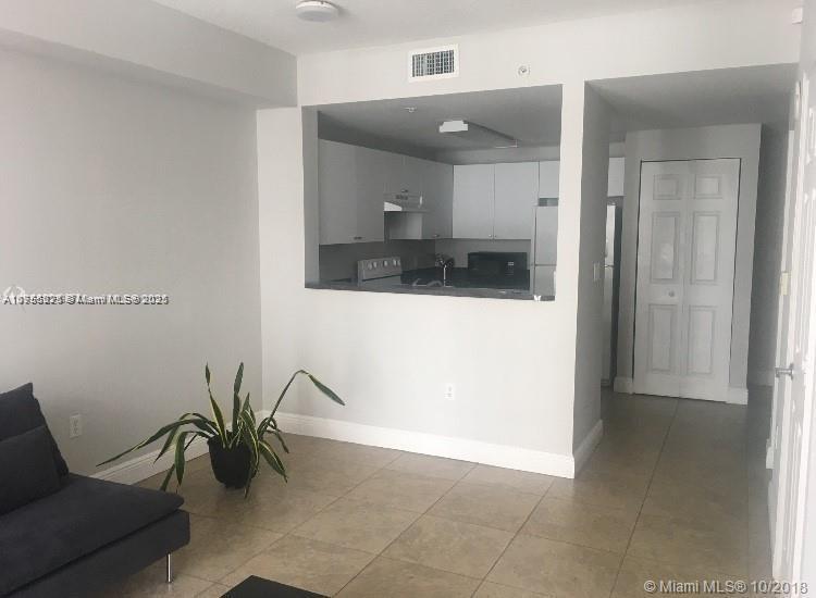 PARKVIEW AT BRICKELL COND - Residential Lease