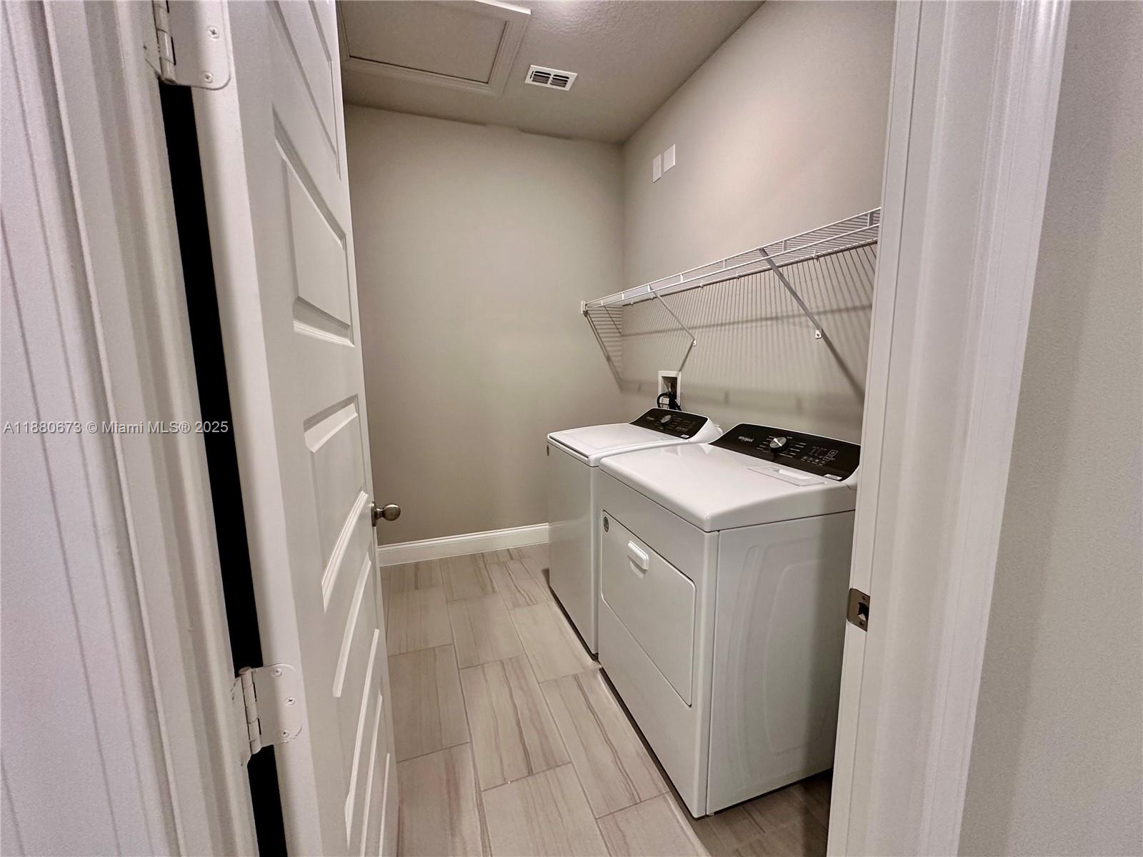 AZALEA - Residential Lease