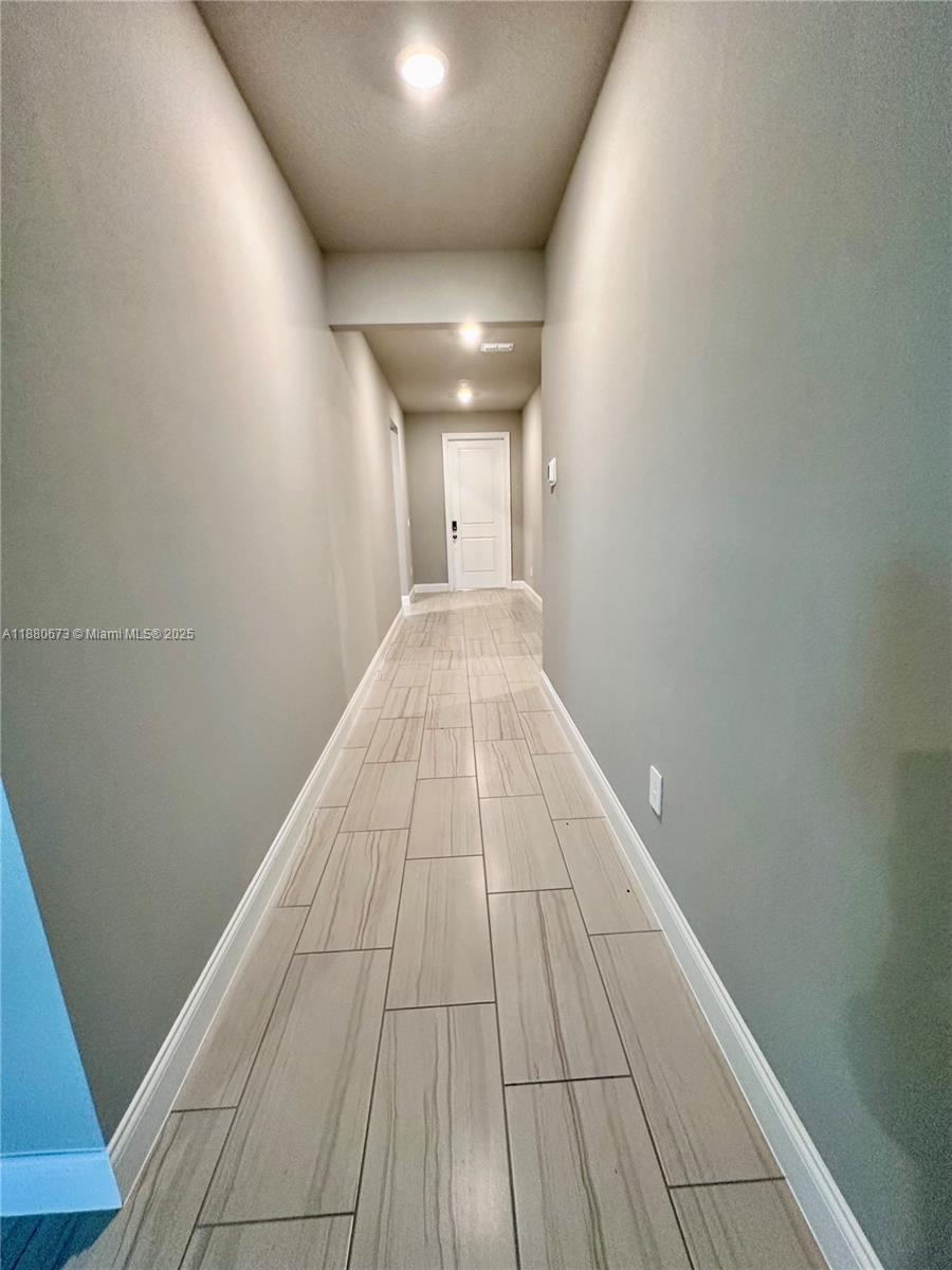 AZALEA - Residential Lease