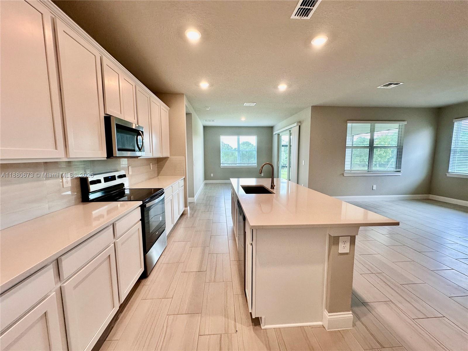 AZALEA - Residential Lease