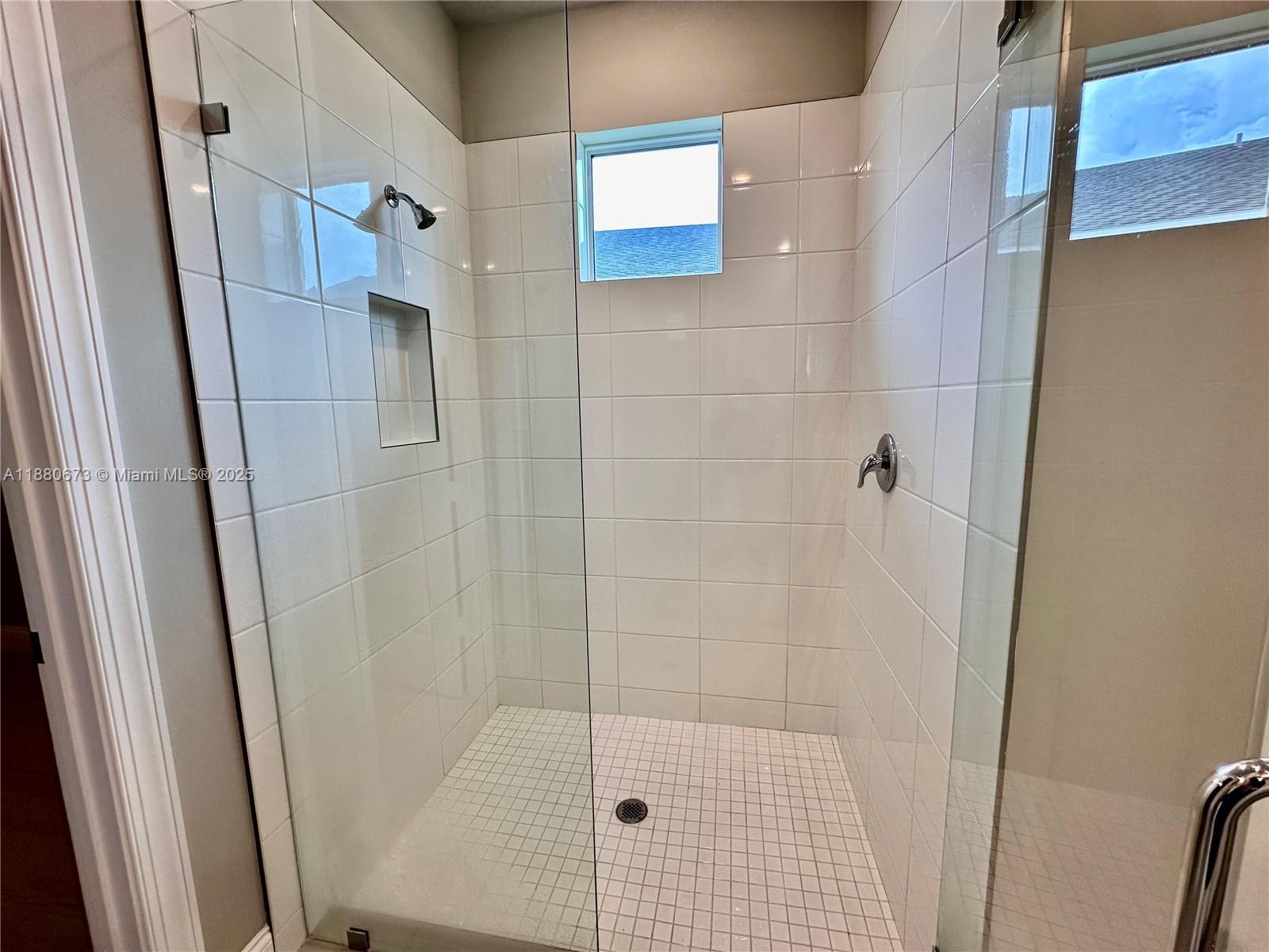 AZALEA - Residential Lease