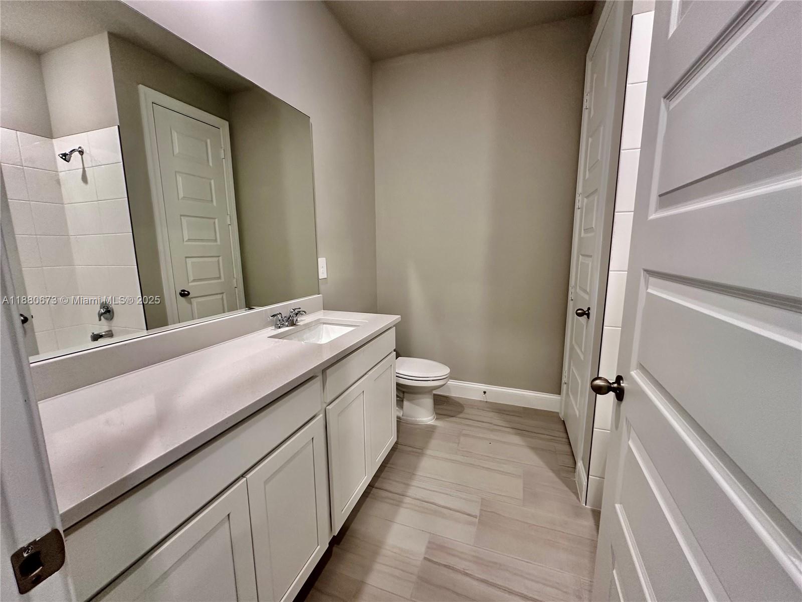 AZALEA - Residential Lease