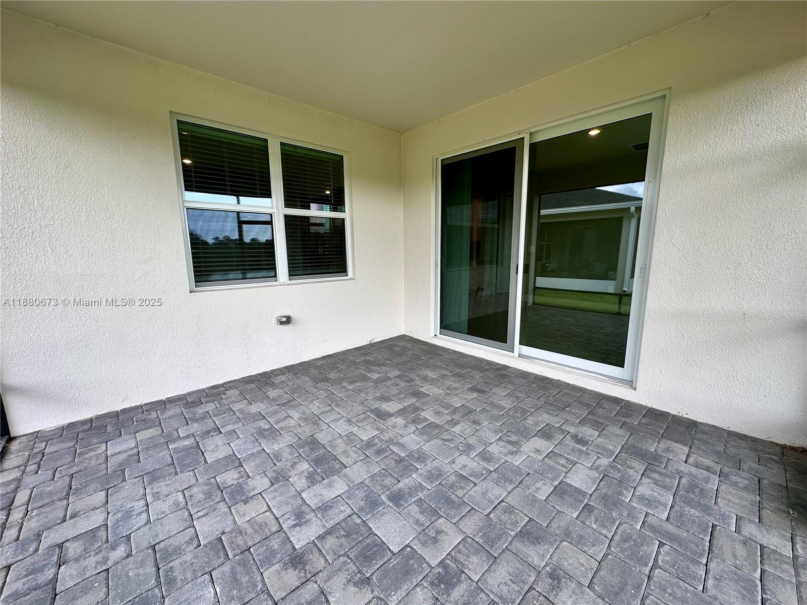 AZALEA - Residential Lease