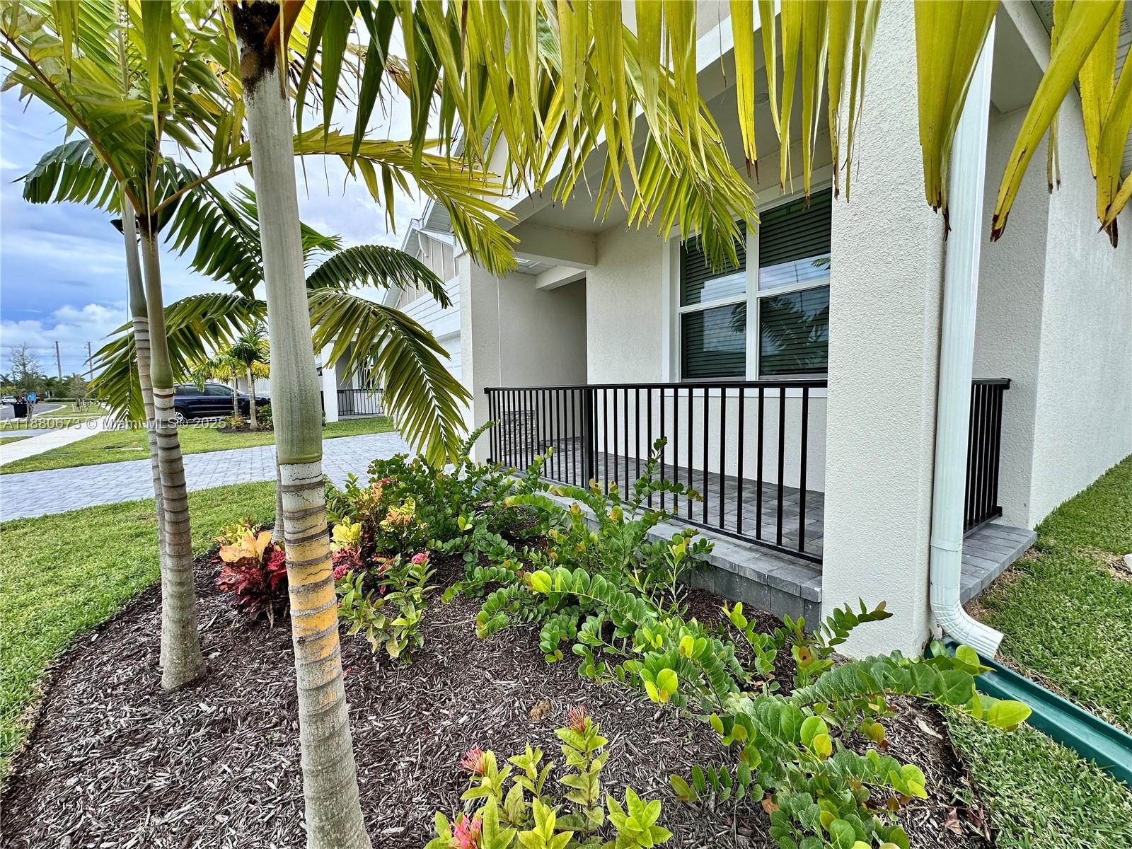 AZALEA - Residential Lease