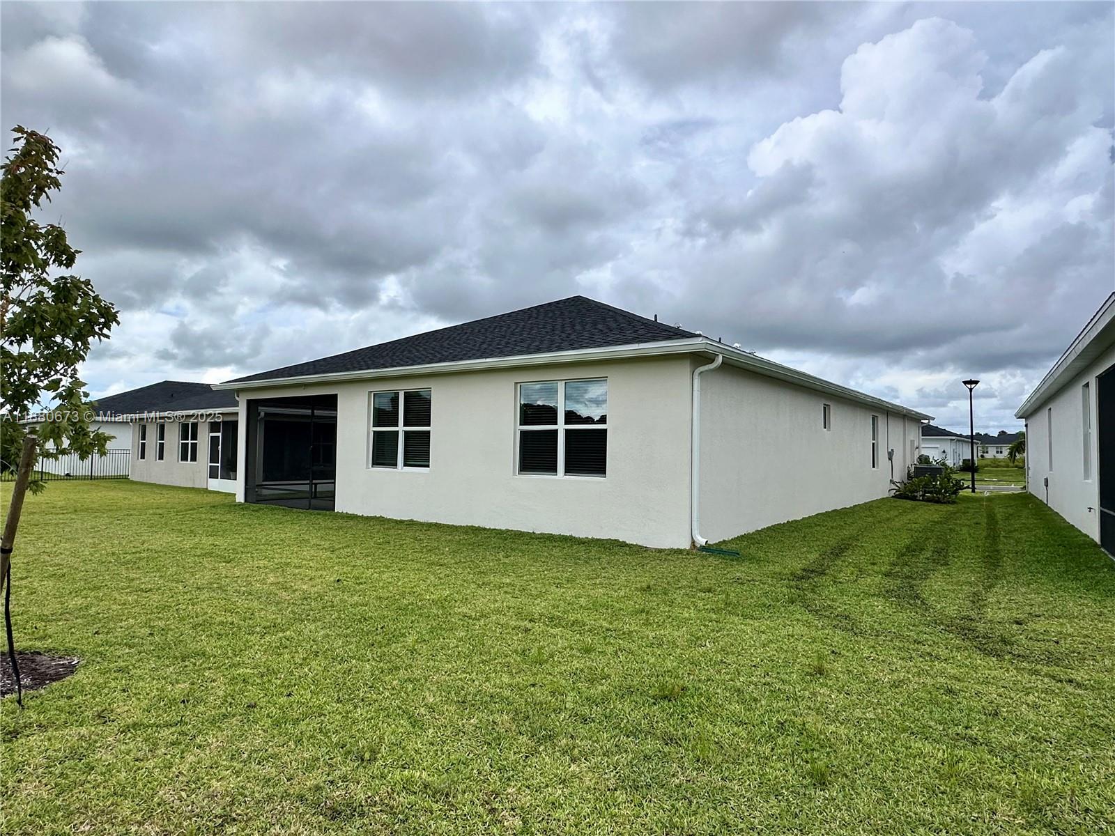 AZALEA - Residential Lease