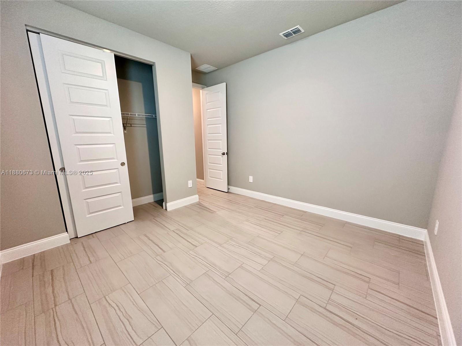 AZALEA - Residential Lease