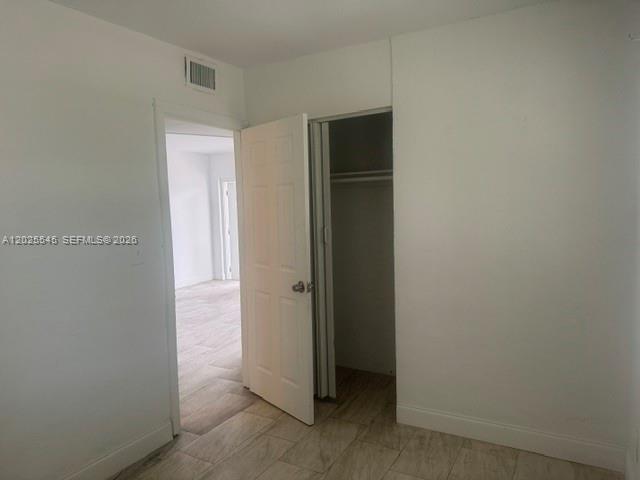 CLOWS - Residential Lease