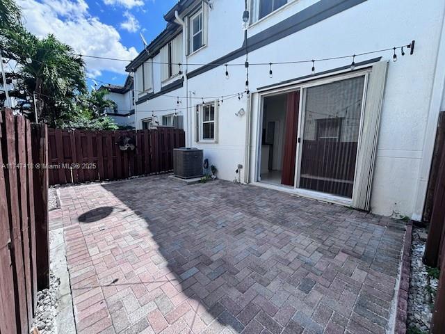 DORAL ISLES NORTH SEC TWO - Residential Lease