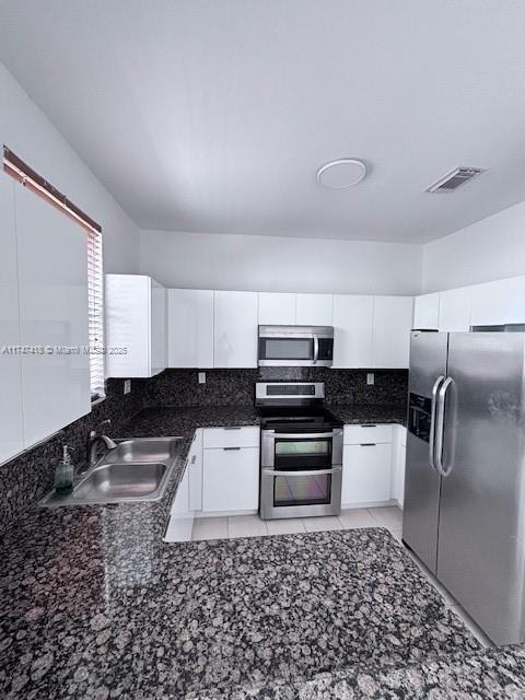 DORAL ISLES NORTH SEC TWO - Residential Lease