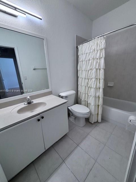 DORAL ISLES NORTH SEC TWO - Residential Lease