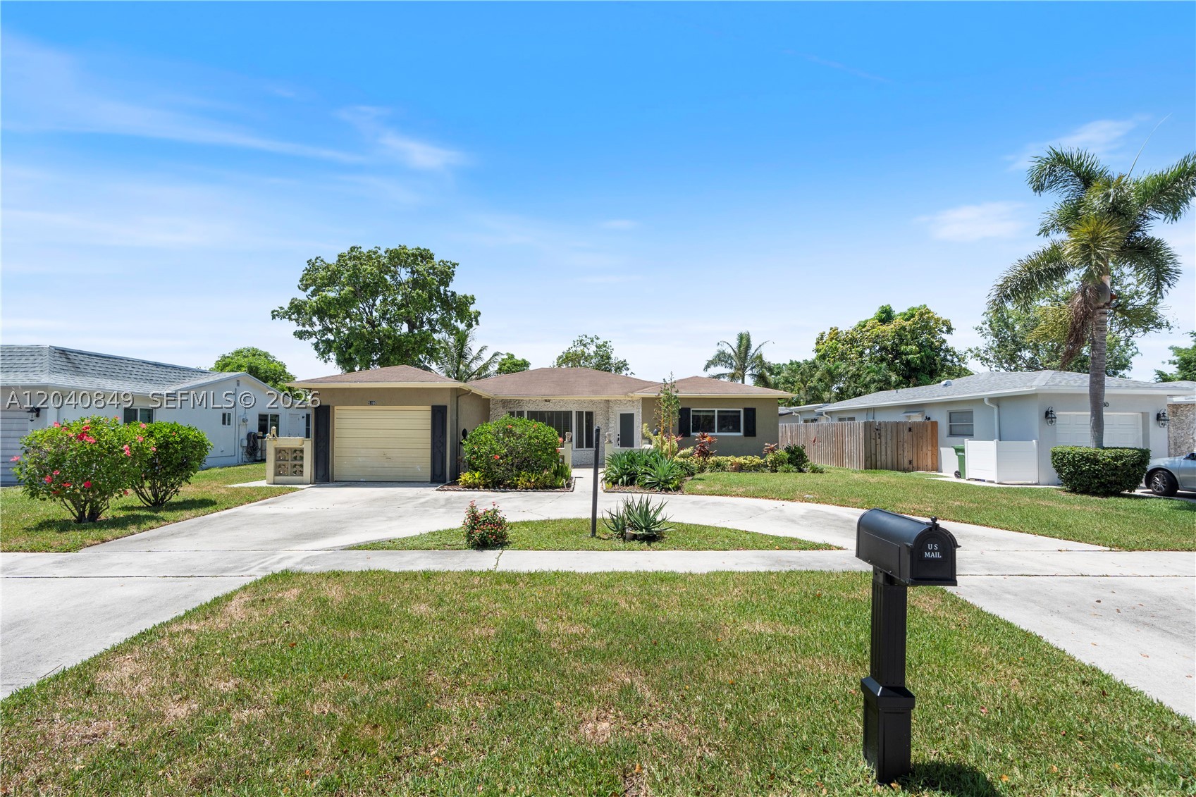 PRIVILEGED AND PEACEFUL COMMUNITY, OAKLAND HILLS. THIS IS A QUIET COMMUNITY AND WALKING DISTANCE TO COMMUNITY CLUBHOUSE WHICH FEATURES A SWIMMING POOL, BASKETBALL & TENNIS COURTS. UPDATED BATHROOMS, LIGHTING, FLOORING! AC LESS THAN A YEAR OLD. ROOF ABOUT 6 YEARS OLD. IMPACT WINDOWS! THE LARGE FLORIDA ROOM CAN VERY EASILY BE DIVIDED TO A 4TH BEDROOM. THIS HOME OFFERS AN EXCEPTIONAL LIFESTYLE. DIRECTLY ACROSS ARE SOCCER FIELDS, A+ SCHOOLS AND PARKS, PERFECT FOR FAMILY ENJOYMENT. VISIT & MAKE THIS HOME YOURS!!