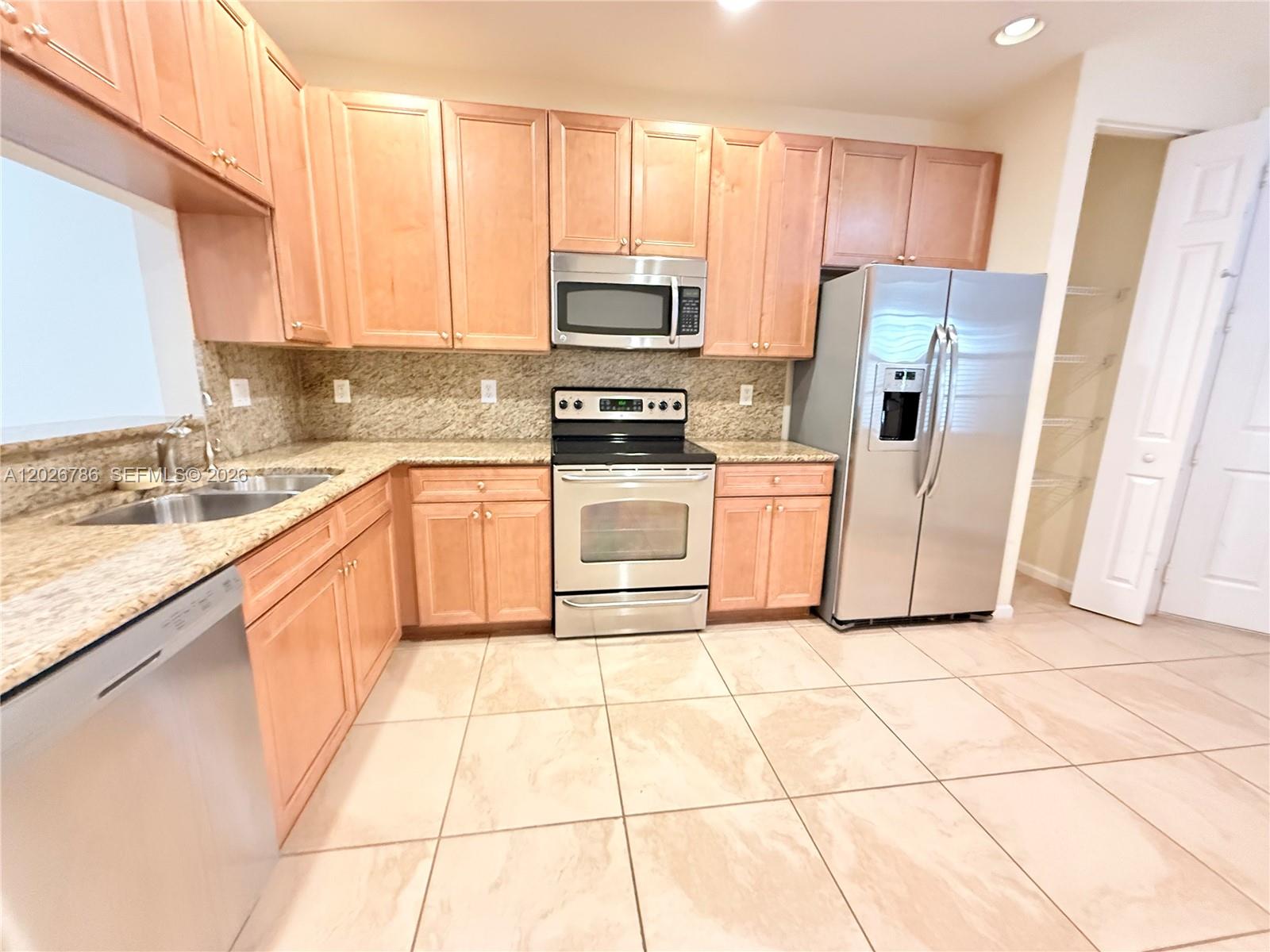 DREXEL PARK TOWNHOMES I C - Residential Lease