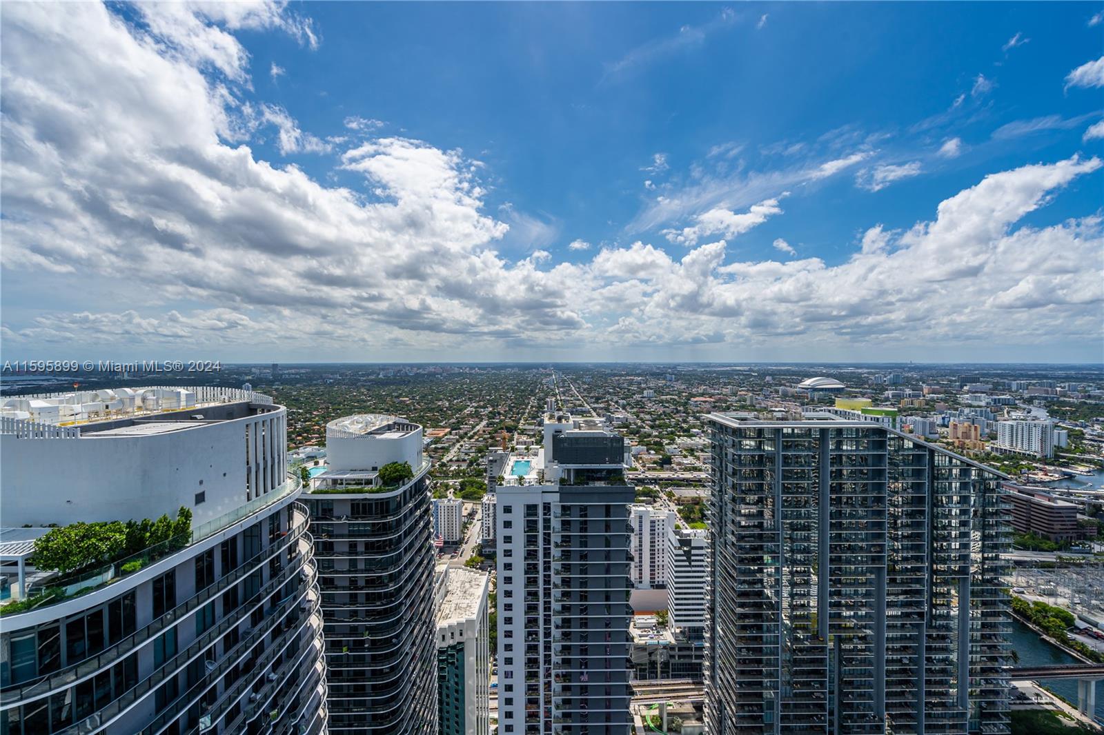 801 SMA RESIDENCES CONDO - Residential