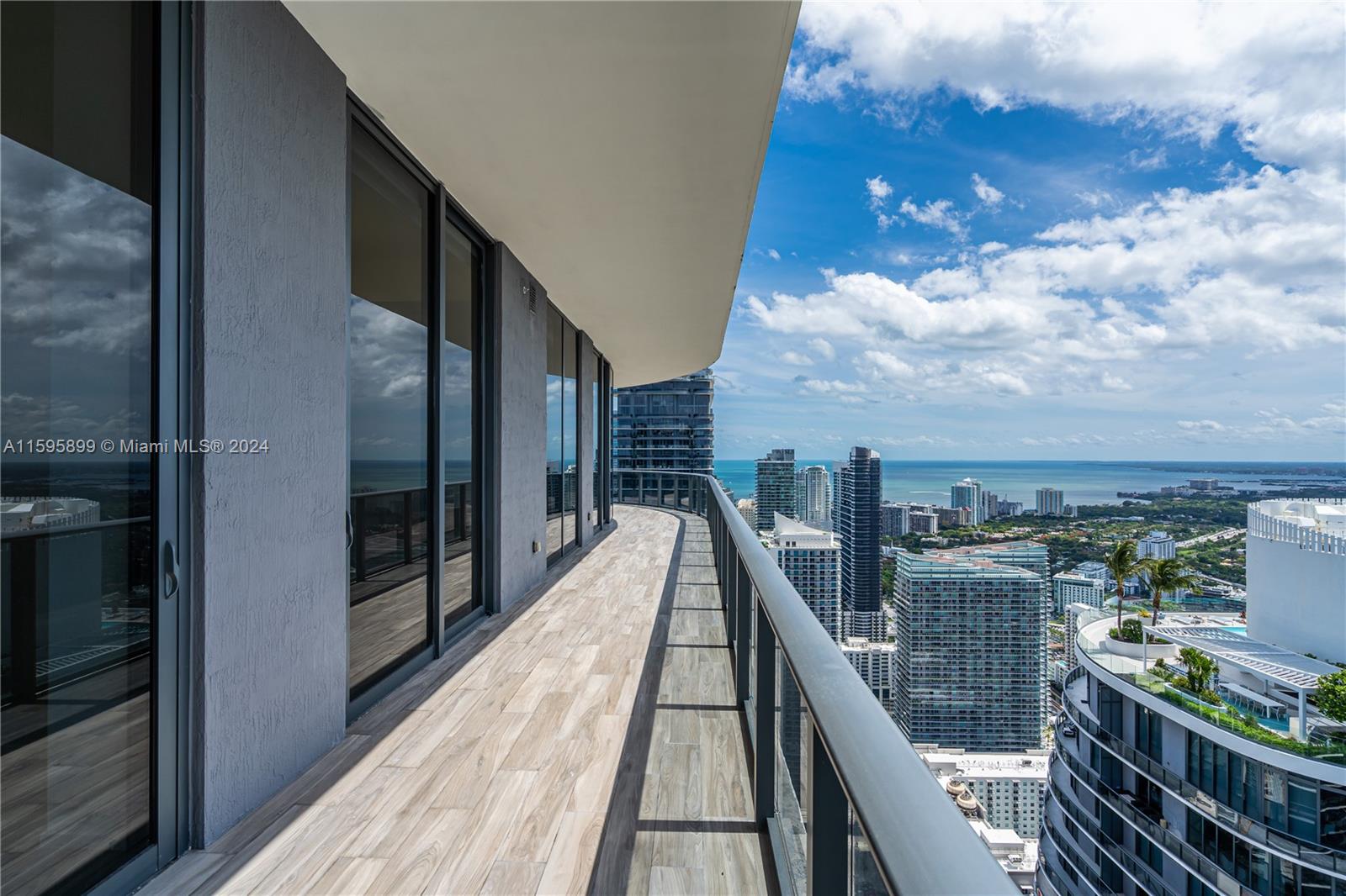 801 SMA RESIDENCES CONDO - Residential
