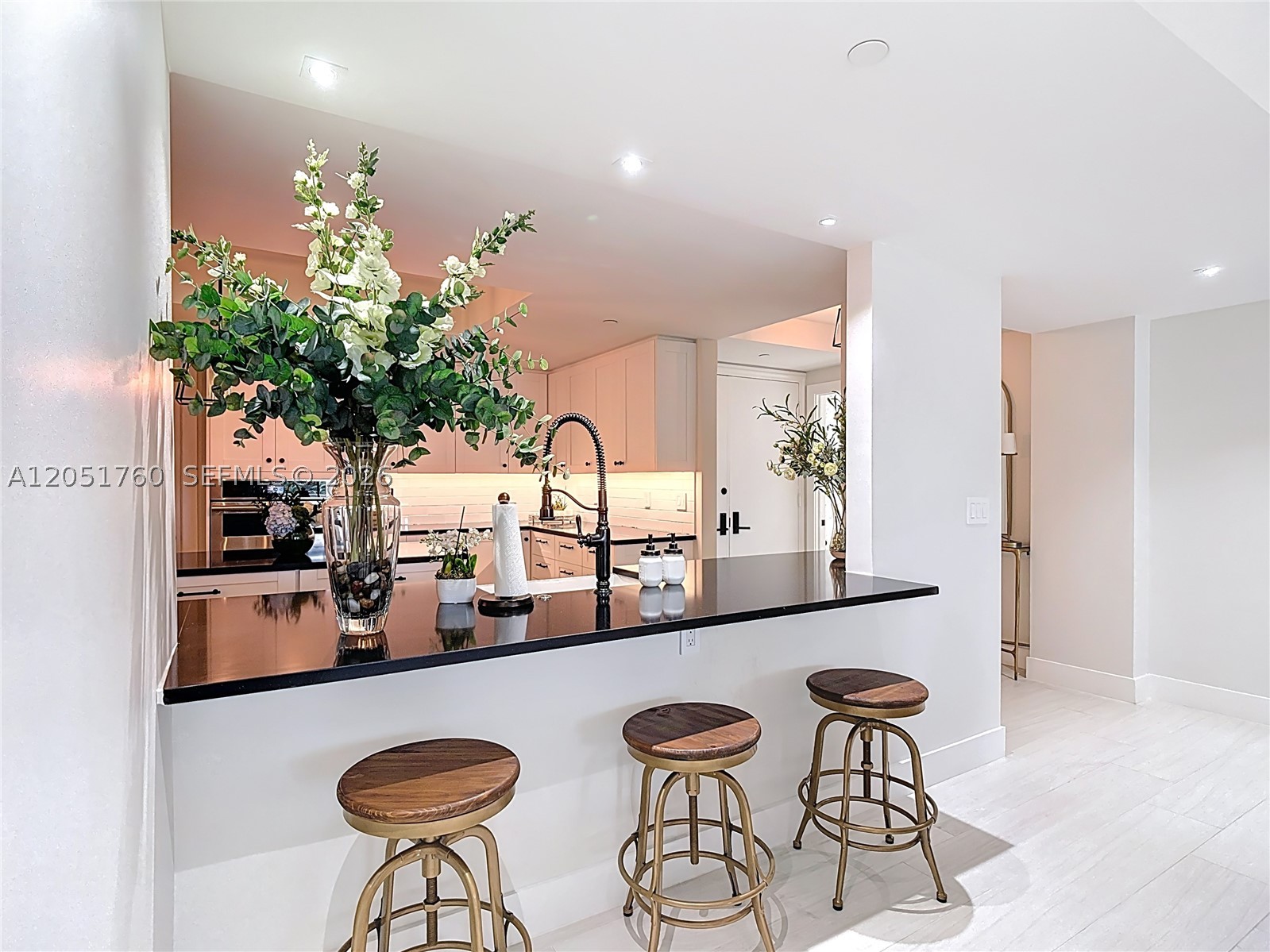 GRAND BAY RESIDENCES COND - Residential