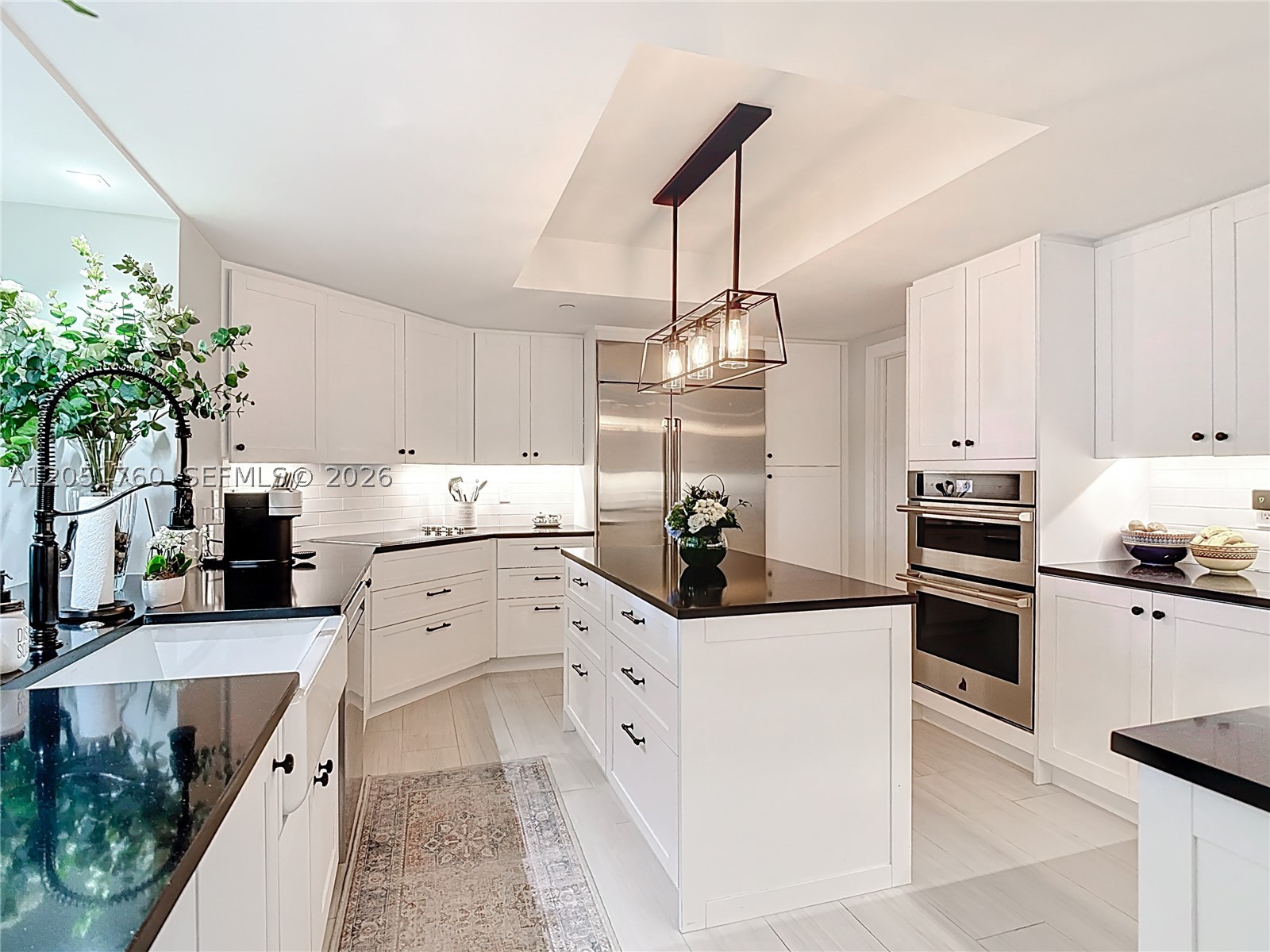 GRAND BAY RESIDENCES COND - Residential