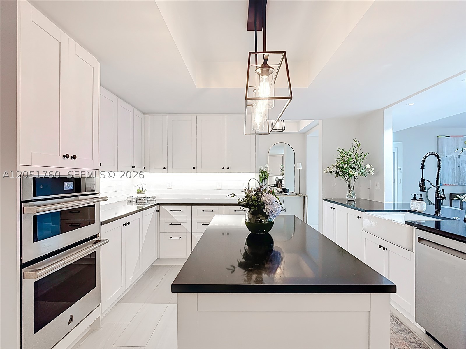 GRAND BAY RESIDENCES COND - Residential