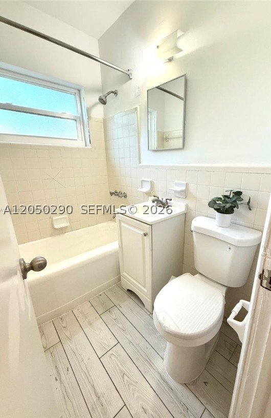 NORTHERN BLVD TRACT - Residential Lease