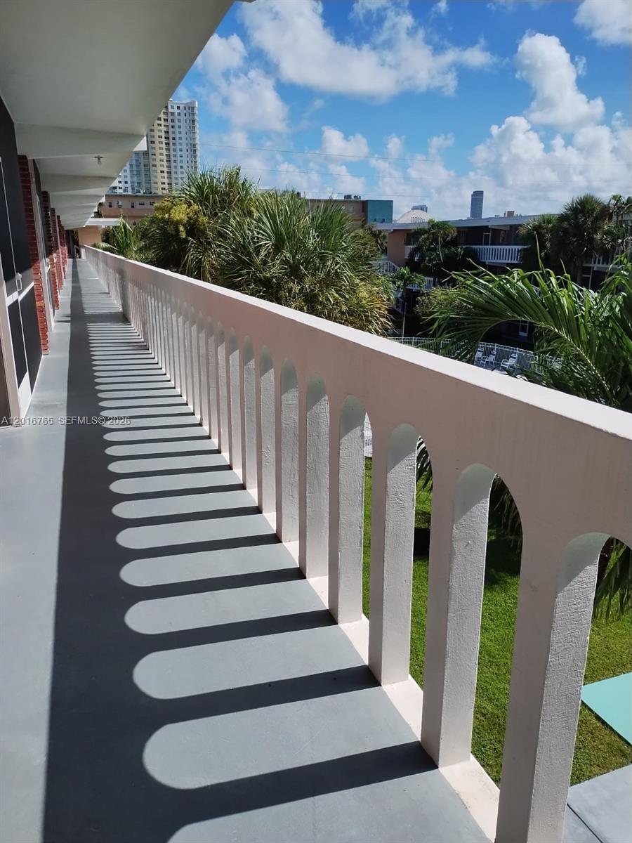 ELDORADO PLAZA EAST CONDO - Residential