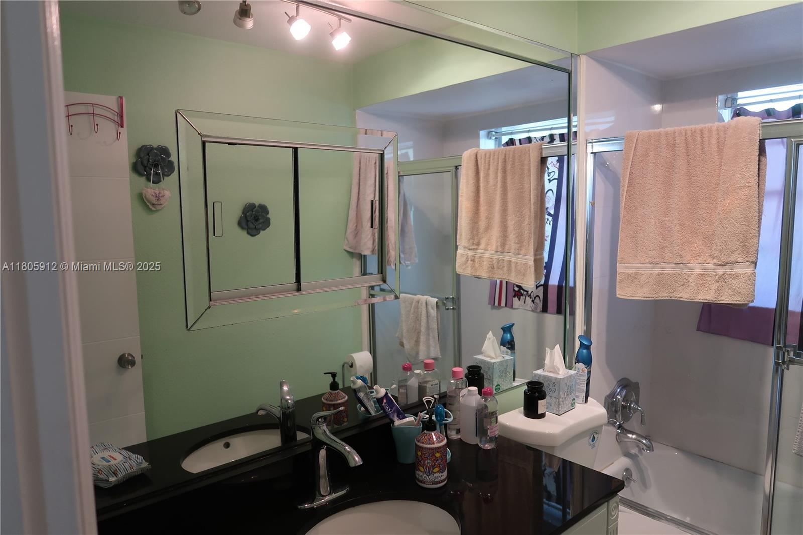 GOLDEN ISLES CONDO APTS - Residential