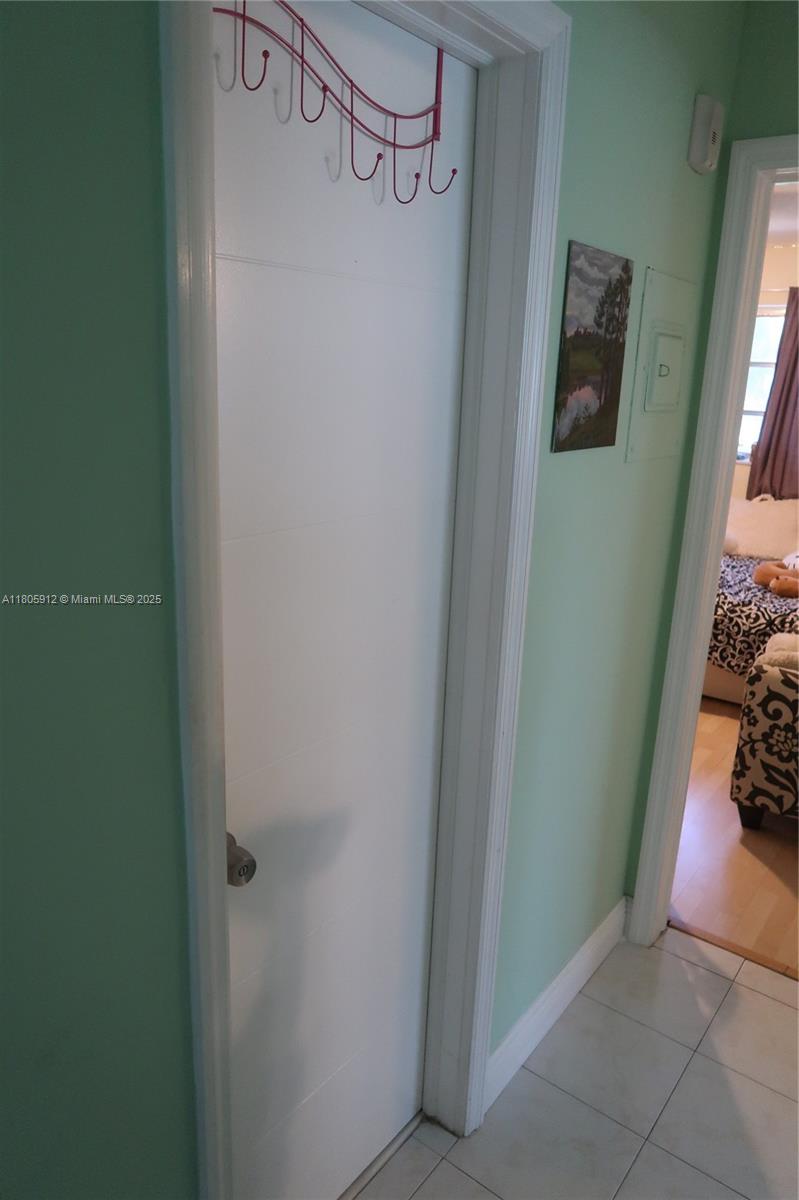 GOLDEN ISLES CONDO APTS - Residential