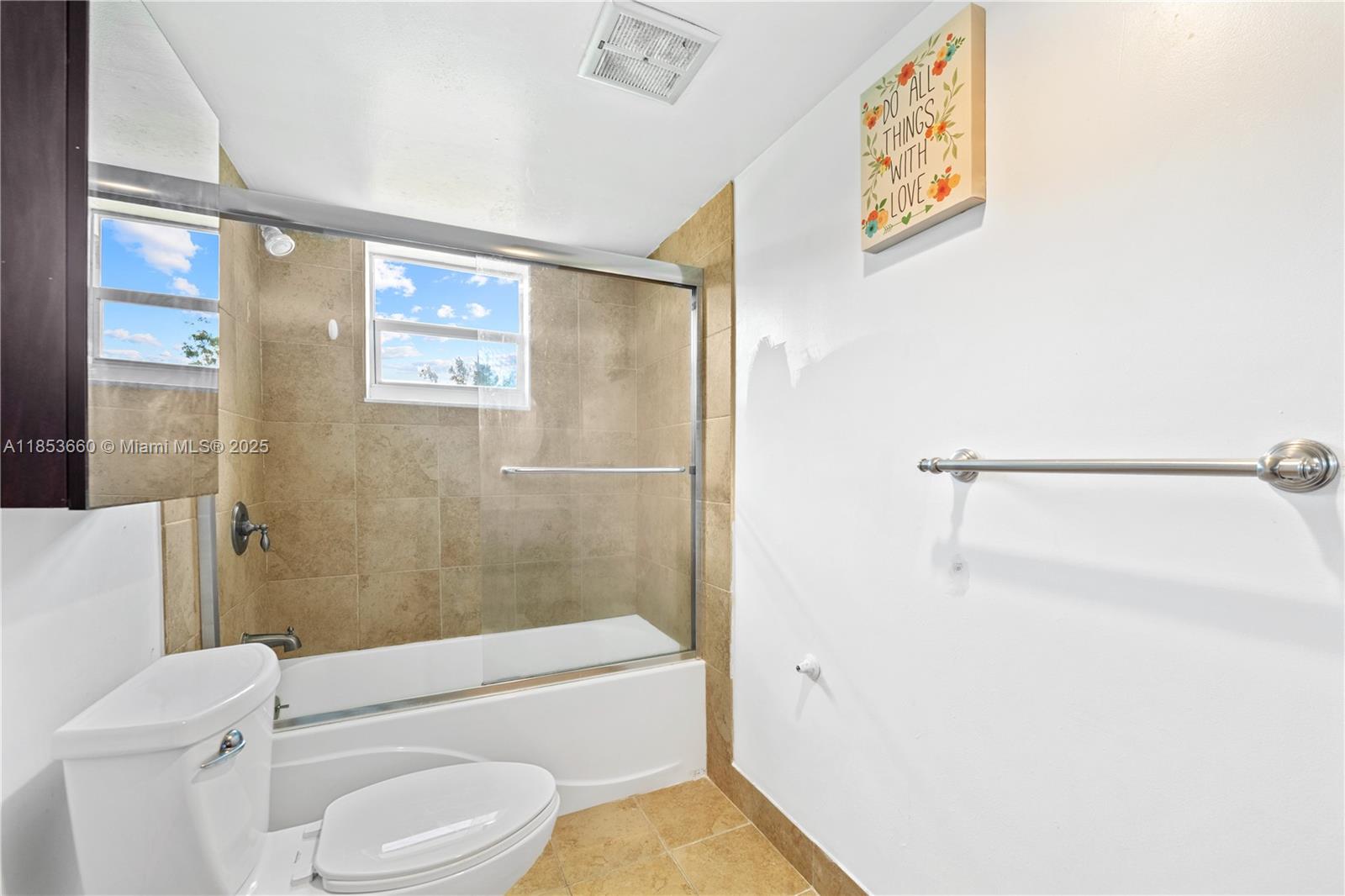 MANORS TOWNHOUSE - Residential