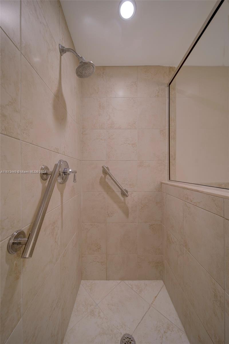 1300 PONCE CONDO - Residential Lease