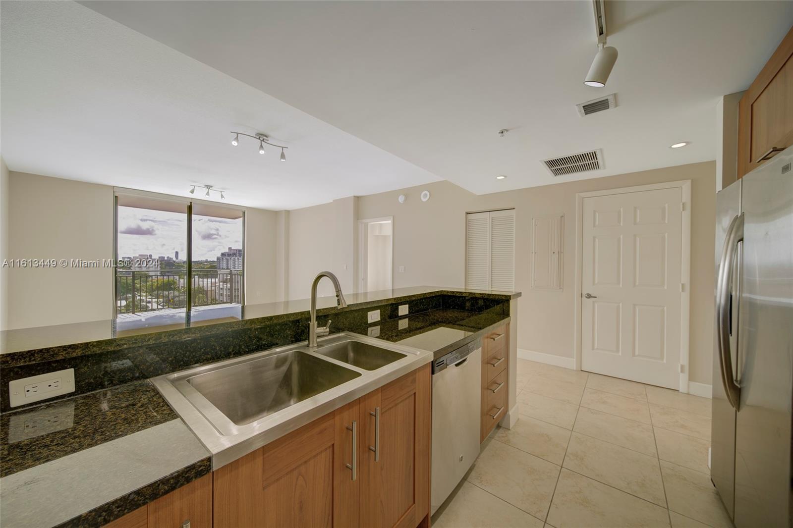 1300 PONCE CONDO - Residential Lease