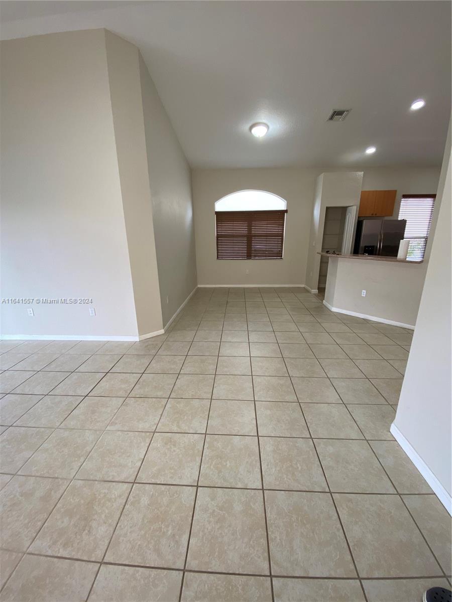PORTOFINO PALMS - Residential Lease