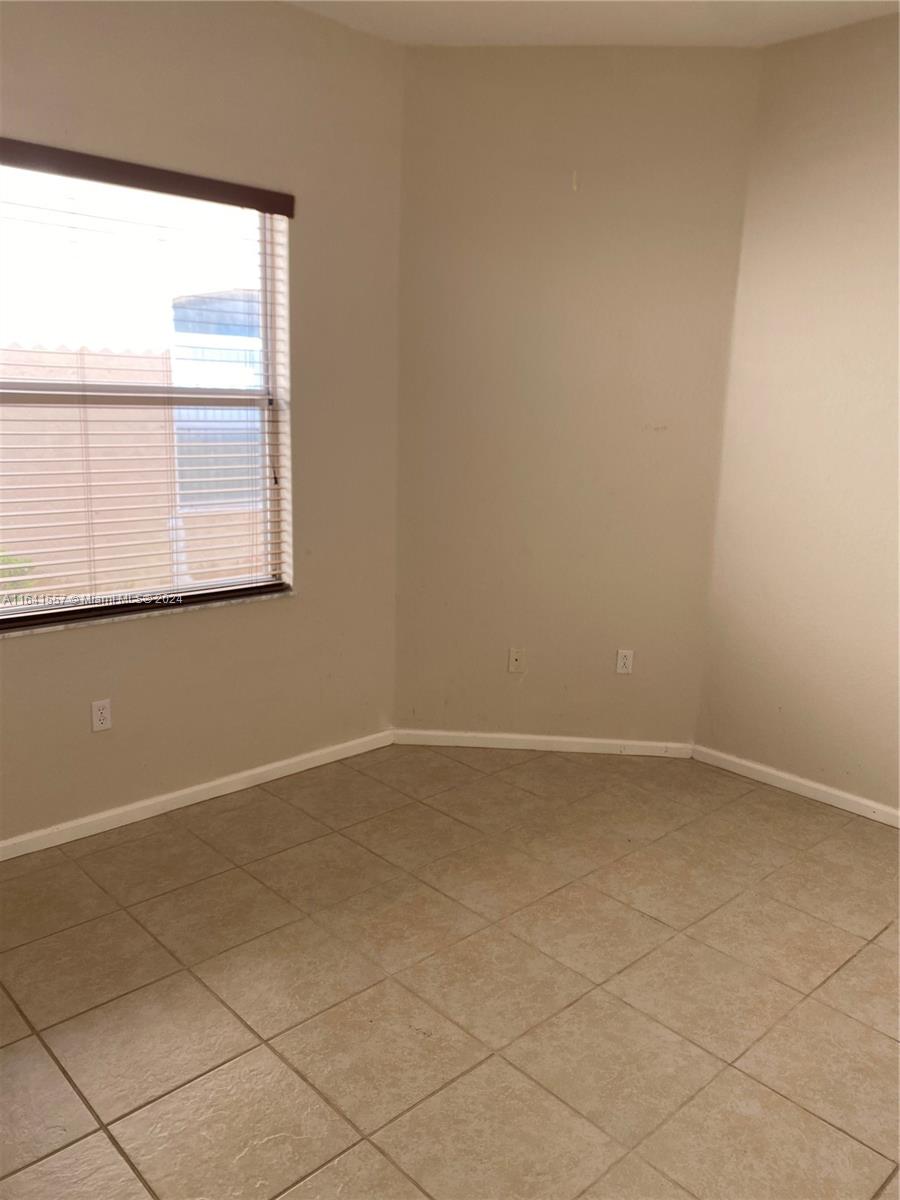 PORTOFINO PALMS - Residential Lease