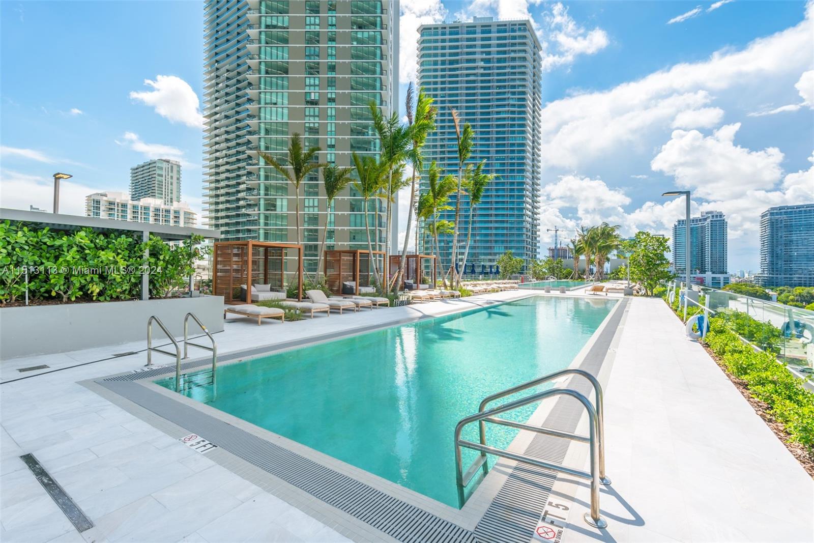 ONE PARAISO CONDO - Residential