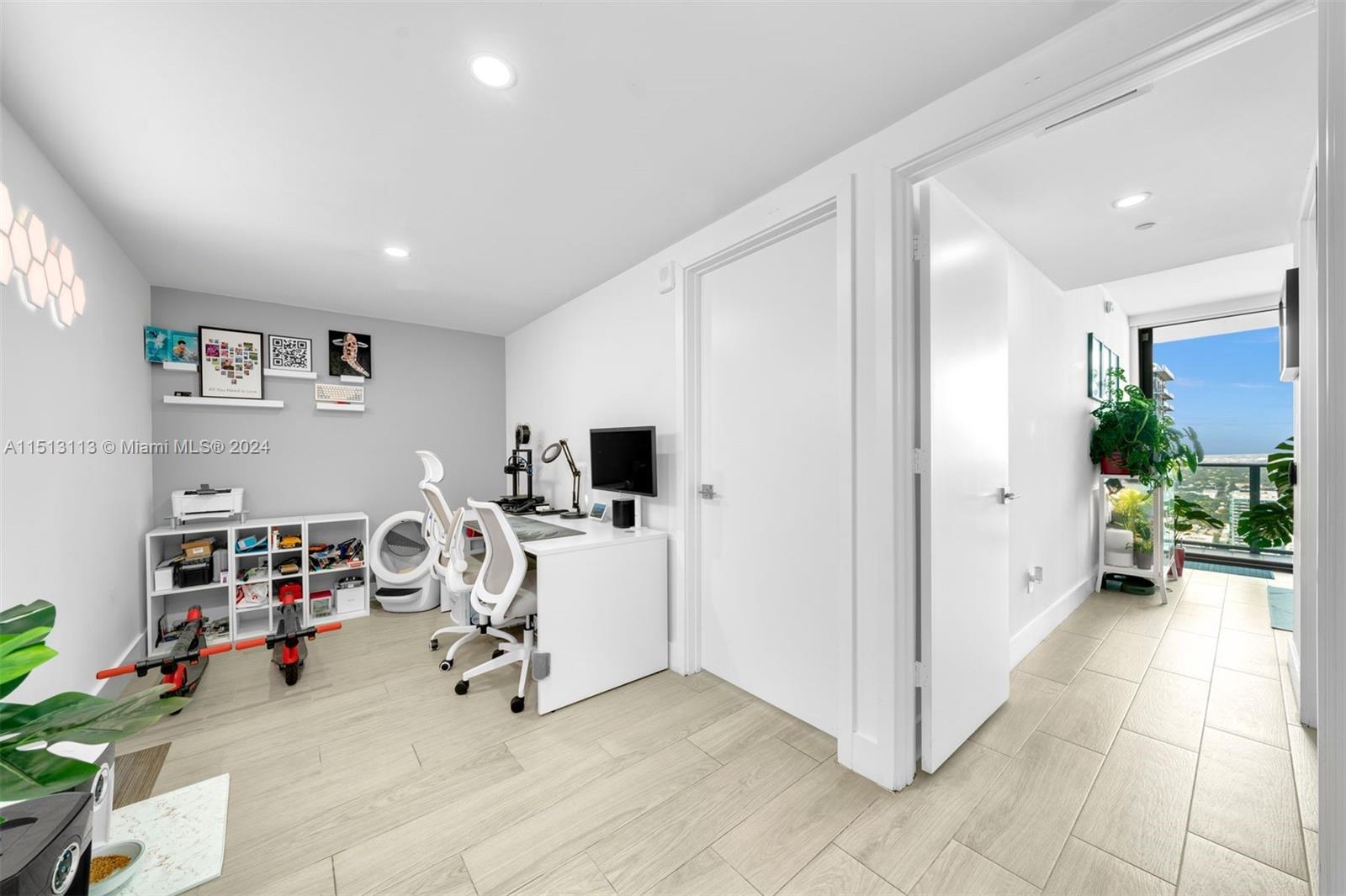 ONE PARAISO CONDO - Residential