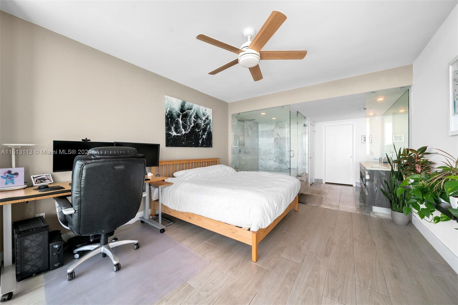 ONE PARAISO CONDO - Residential