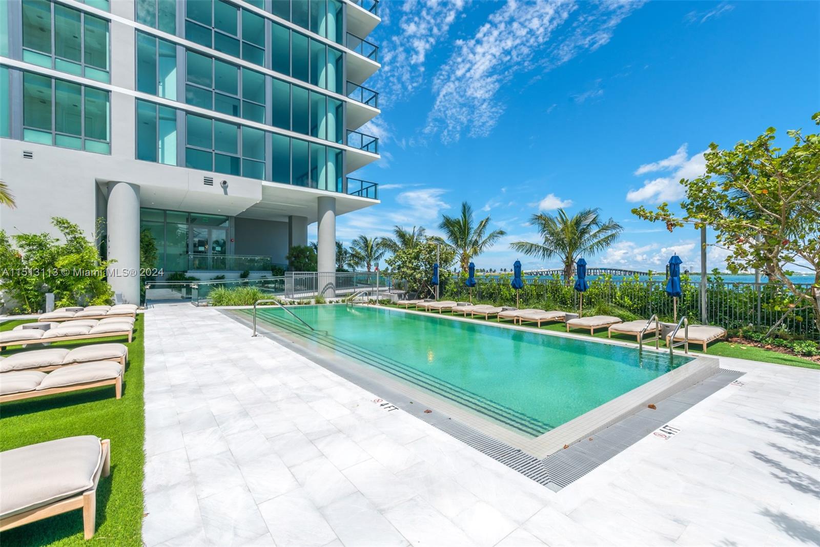 ONE PARAISO CONDO - Residential
