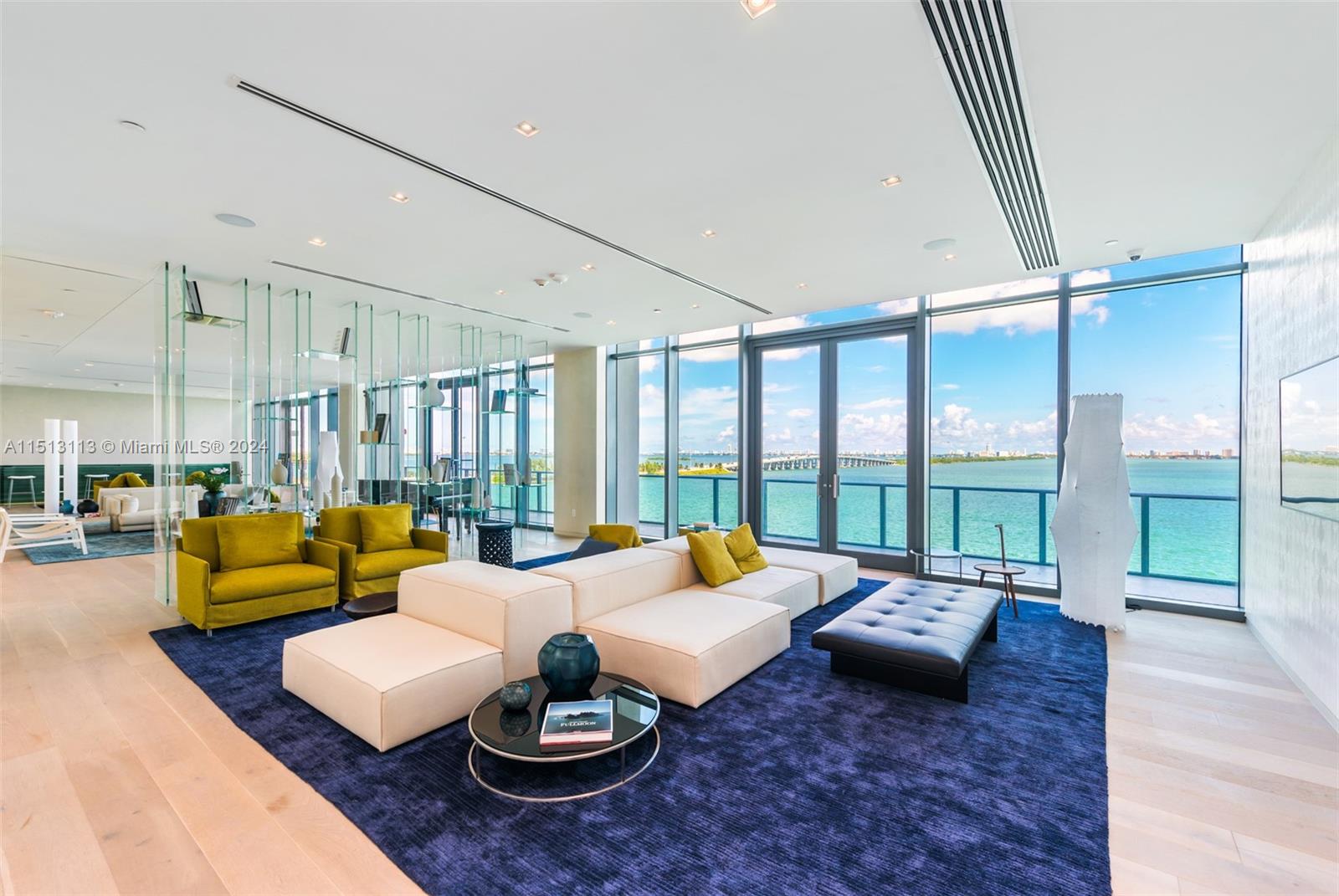 ONE PARAISO CONDO - Residential