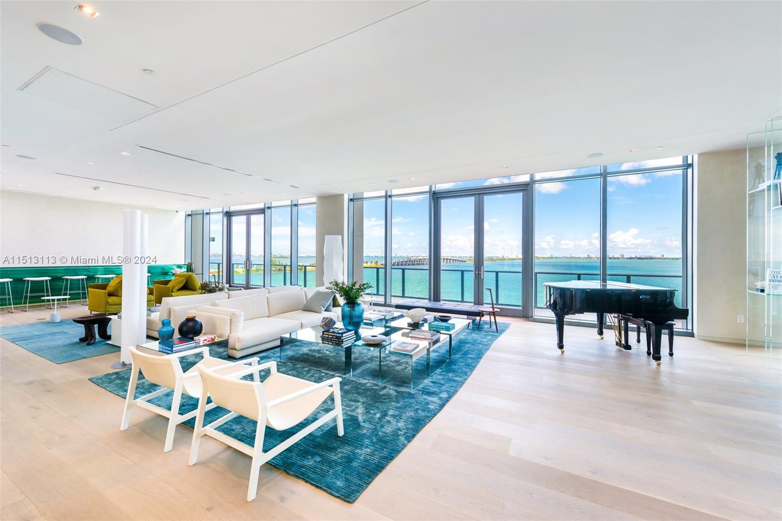 ONE PARAISO CONDO - Residential