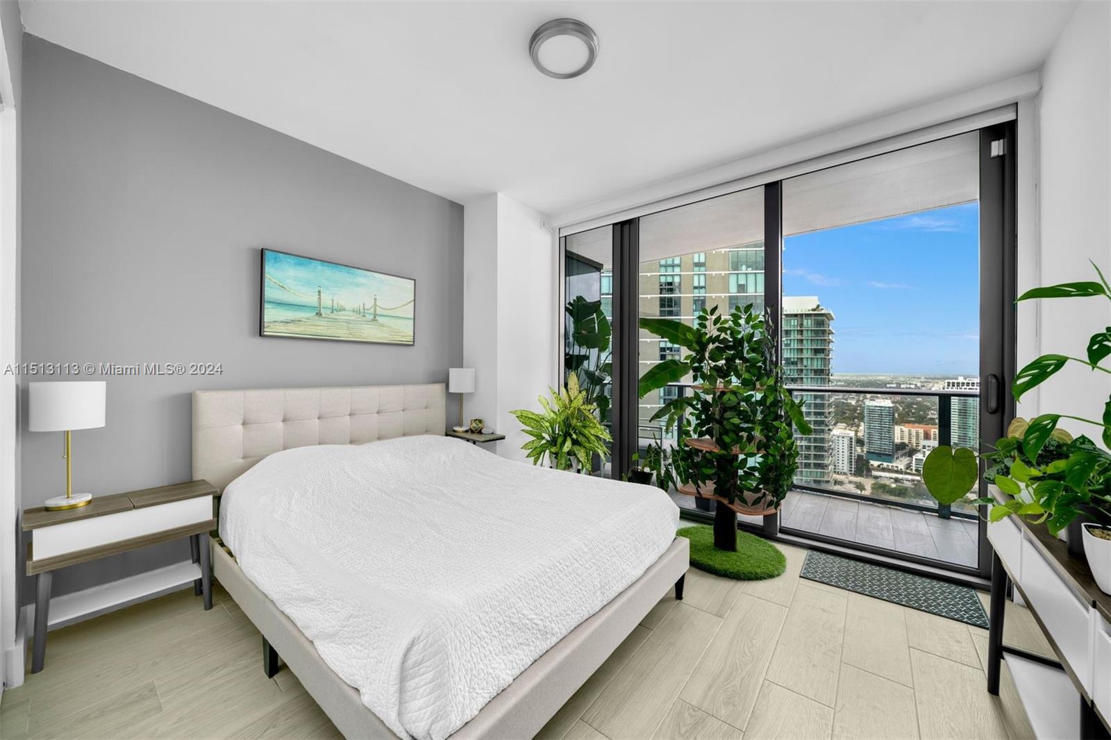 ONE PARAISO CONDO - Residential