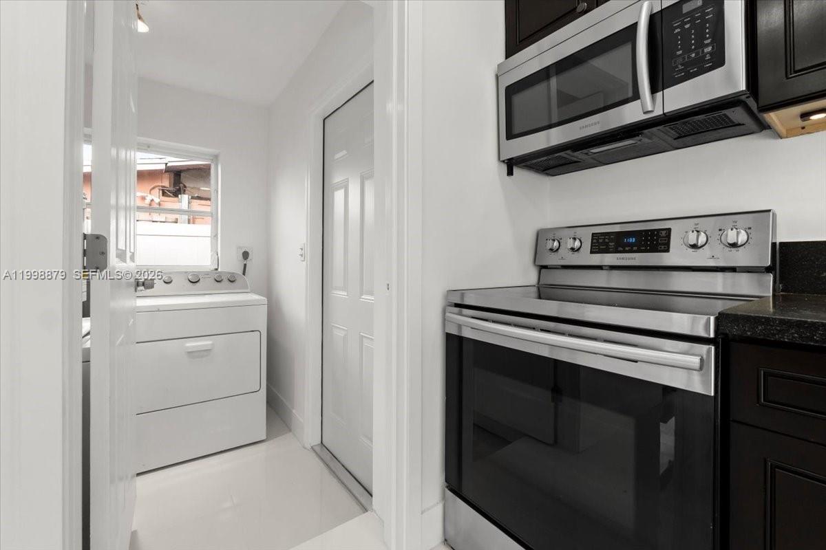 ROYAL PALM ACRES THIRD SE - Residential