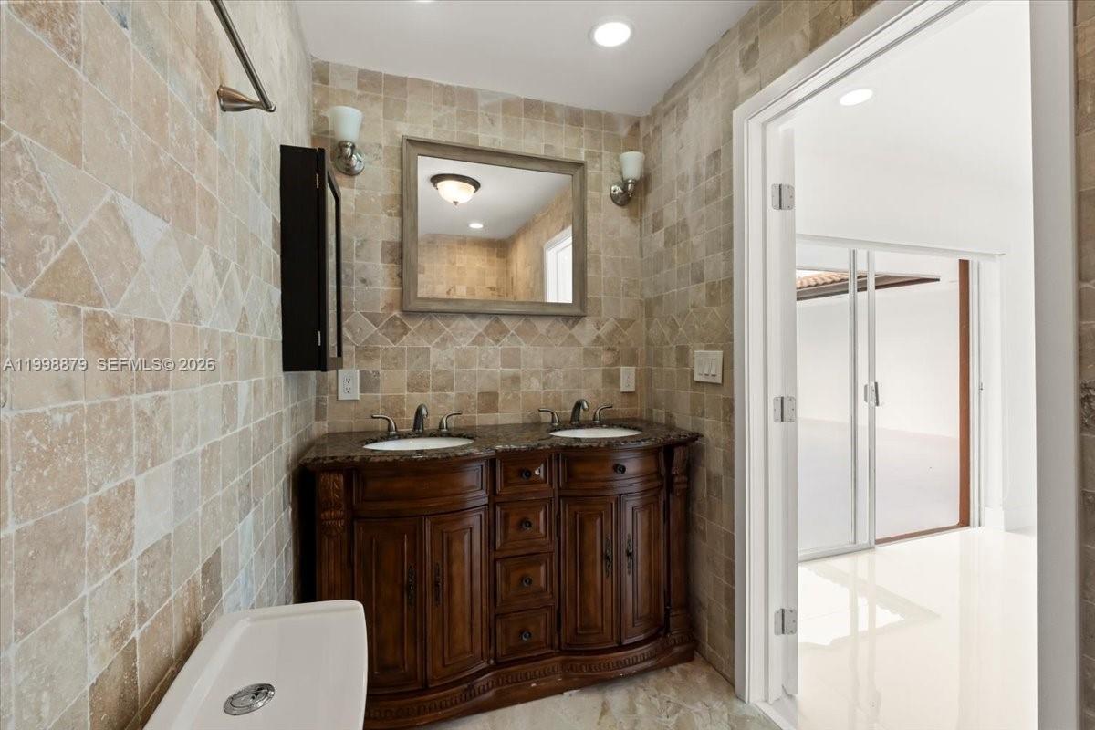ROYAL PALM ACRES THIRD SE - Residential