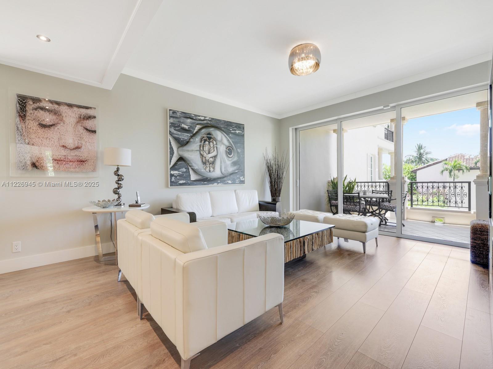 SEASIDE CONDO - Residential