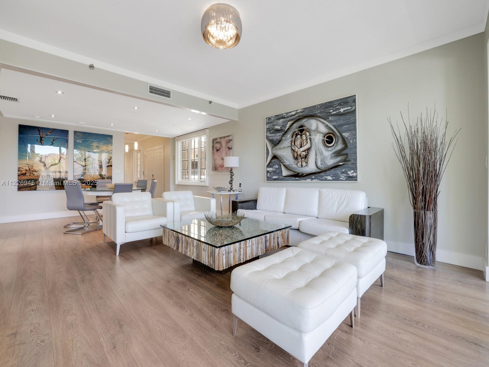 SEASIDE CONDO - Residential