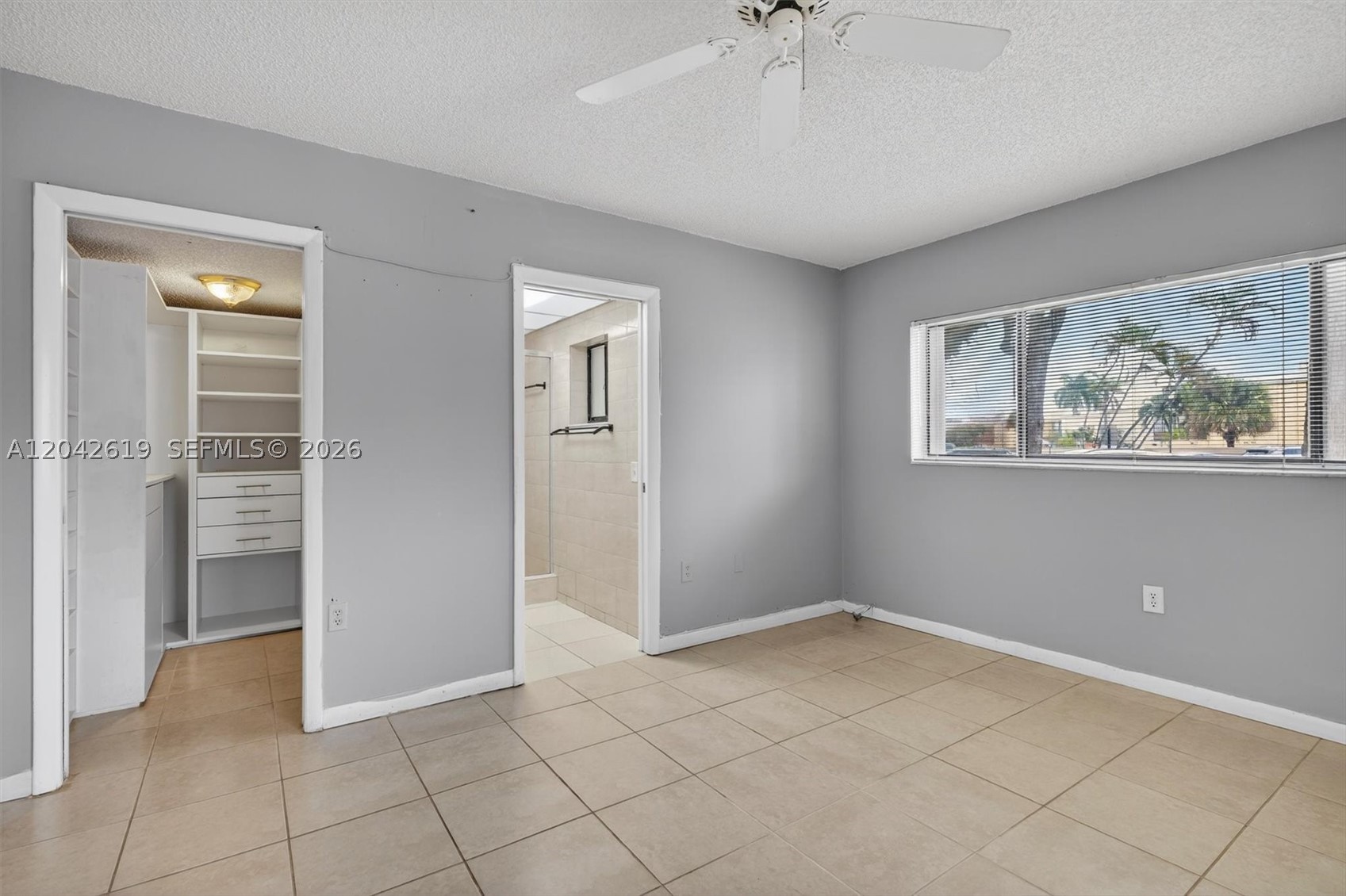 THE HORIZONS CONDO #5 - Residential Lease